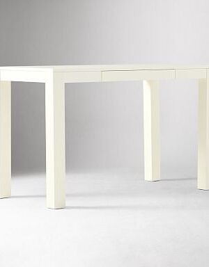 Quinn Mini Desk